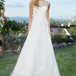 Brand new Never used Lillian West Style 6432